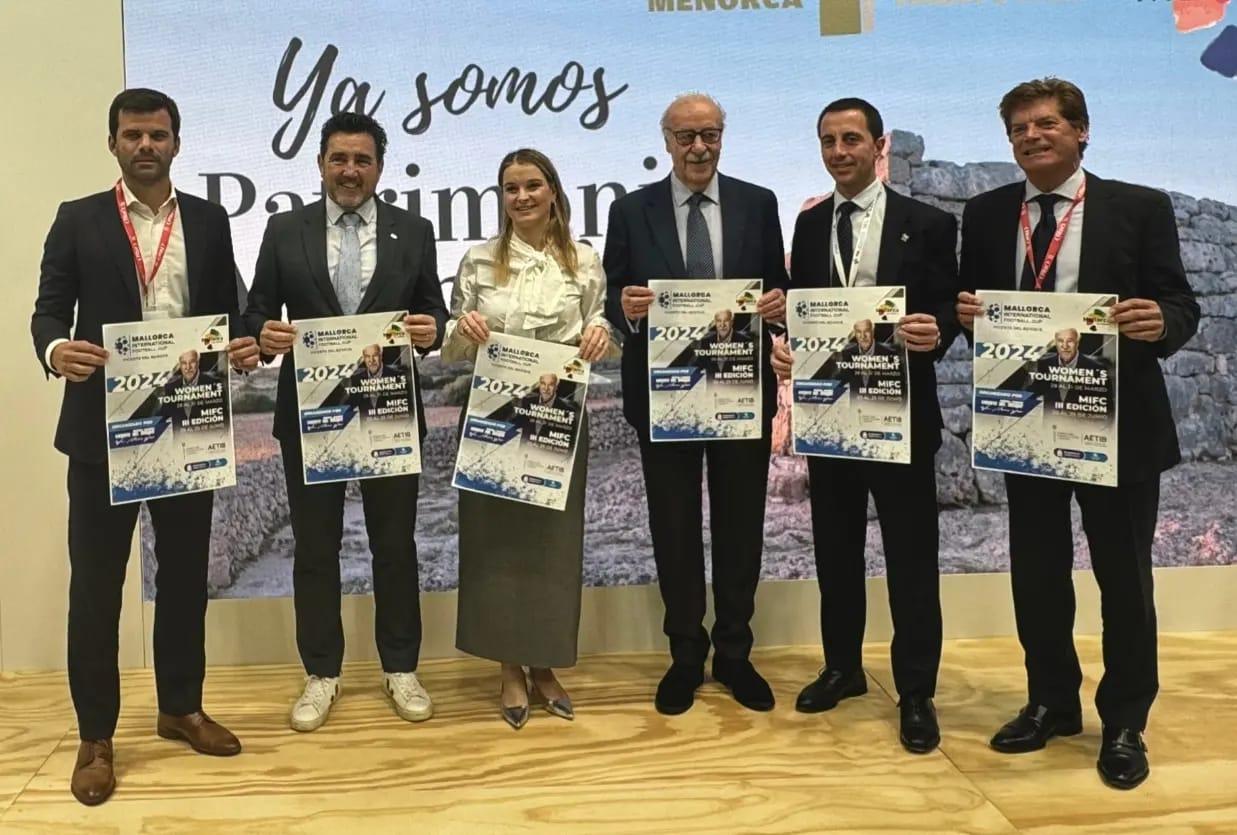 Vicente Del Bosque presents at Fitur his international events in Mallorca